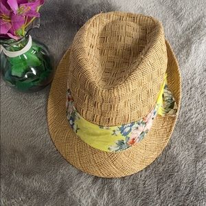 Straw hat
